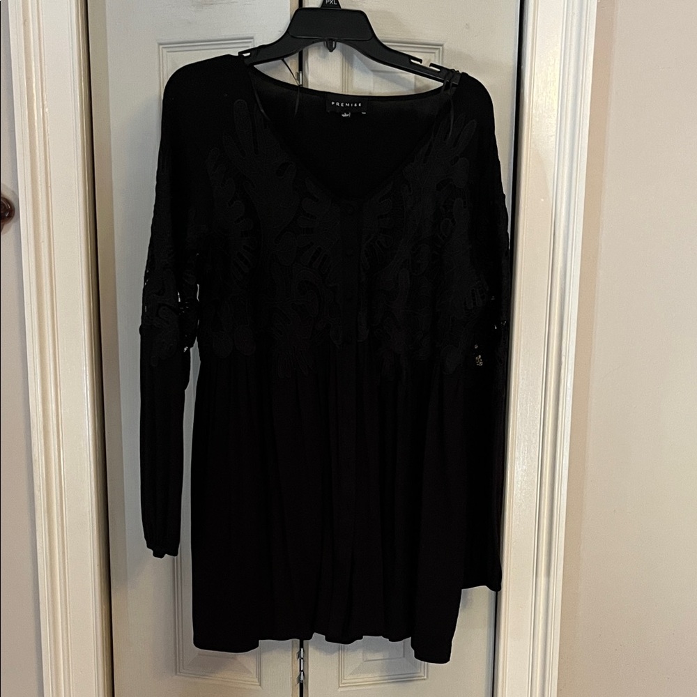 Premise Black Long Sleeve Blouse